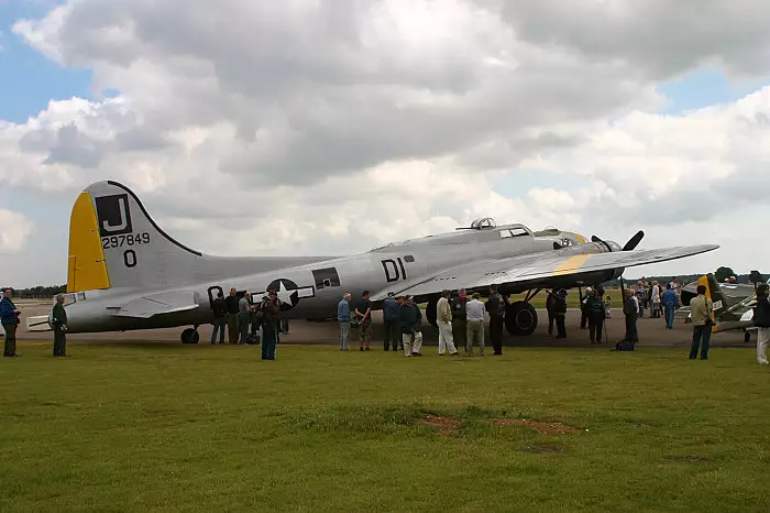 Crowds mill around the Liberty Belle B-17, from Debach And the B-17 "Liberty Belle", Suffolk - 12th July 2008