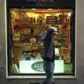 Pieter outside a shop, A Sojourn in The Eternal City, Rome, Italy - 22nd July 2008