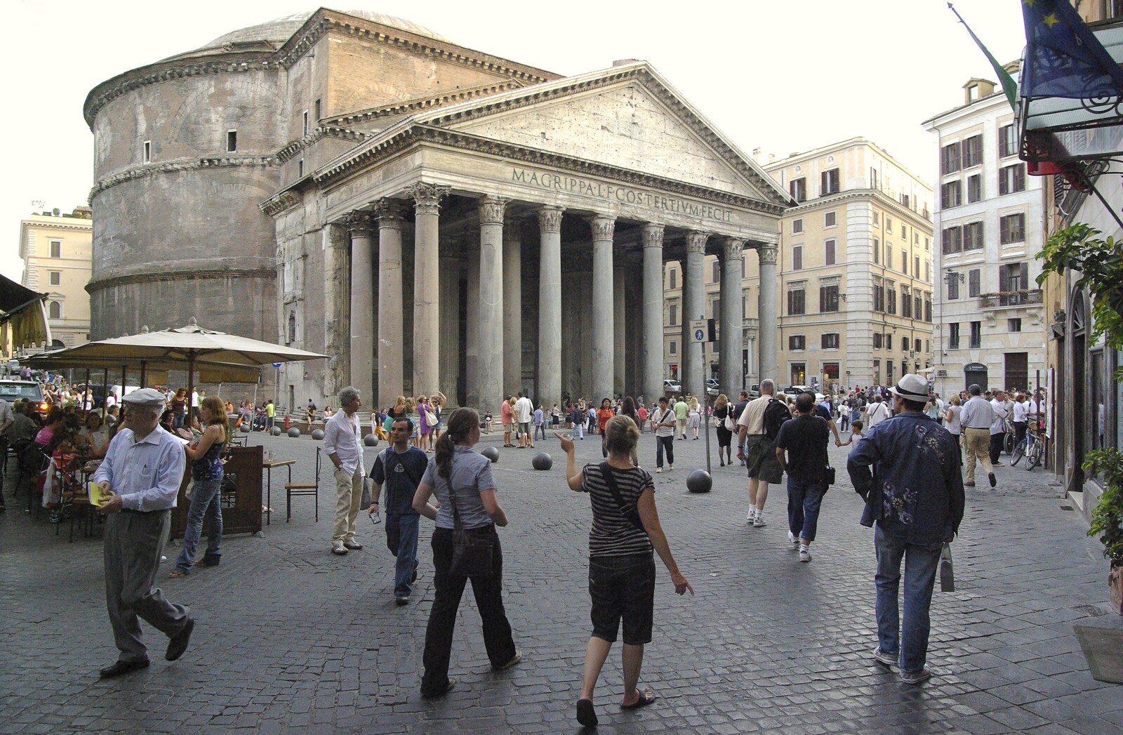 The Pantheon in the Piazza della Rotonda from A Sojourn in The Eternal City, Rome, Italy - 22nd July 2008