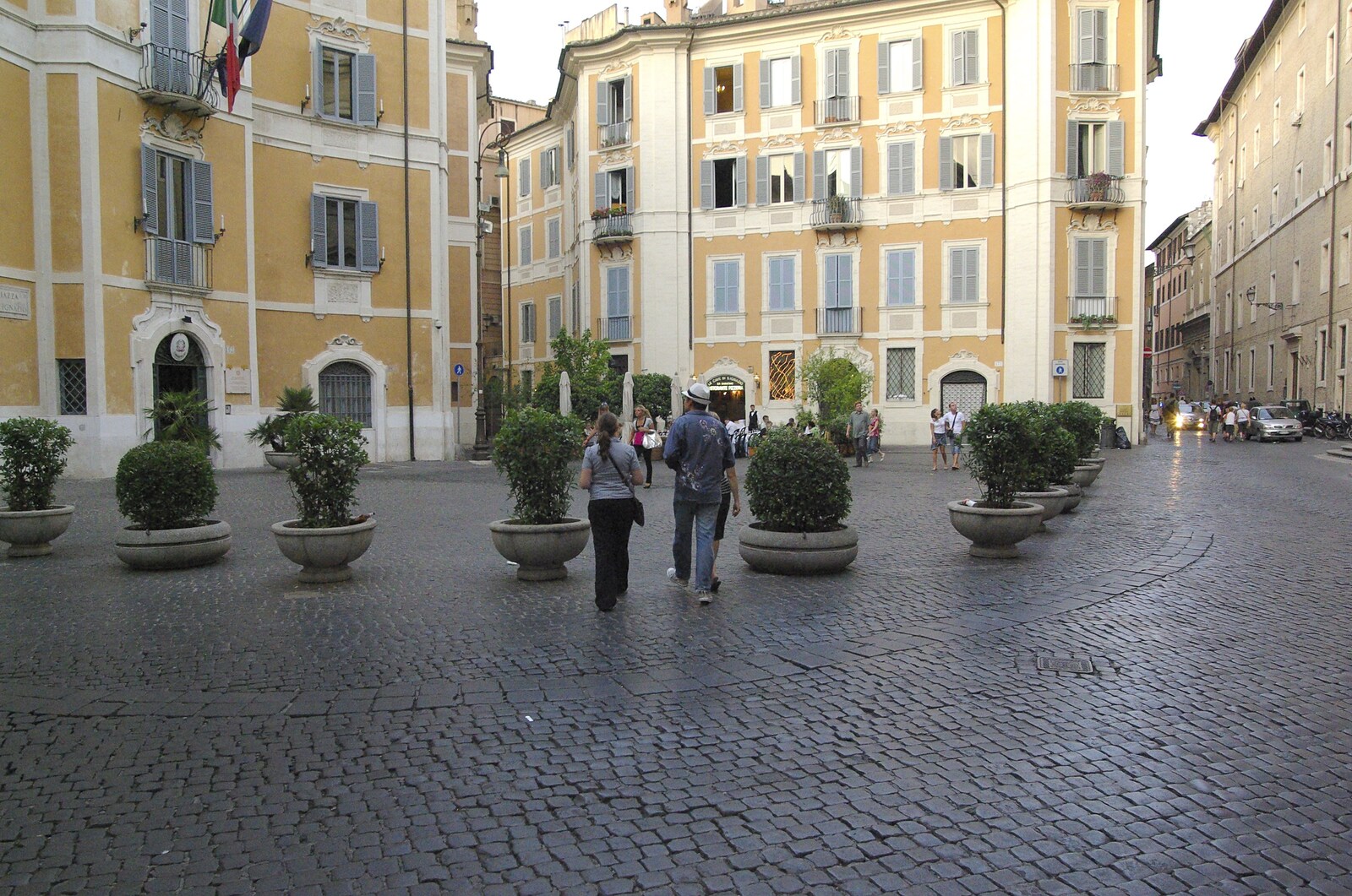 We roam across a quiet square from A Sojourn in The Eternal City, Rome, Italy - 22nd July 2008