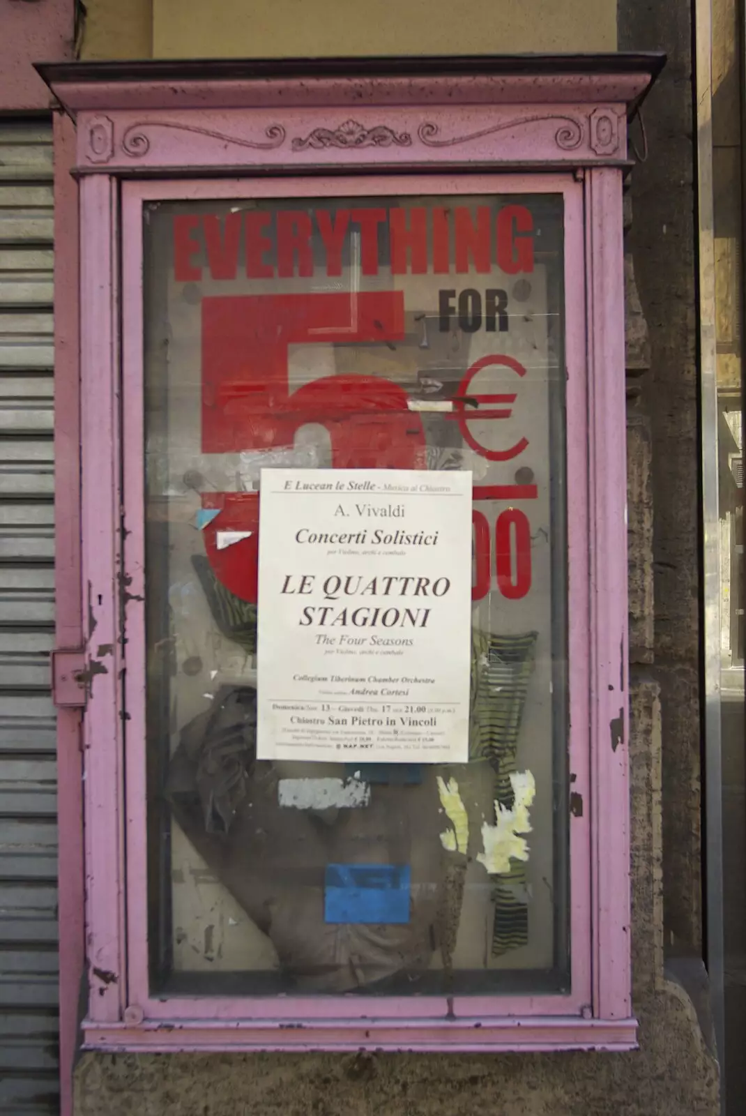 A Four Seasons poster on a pink box, from A Sojourn in The Eternal City, Rome, Italy - 22nd July 2008