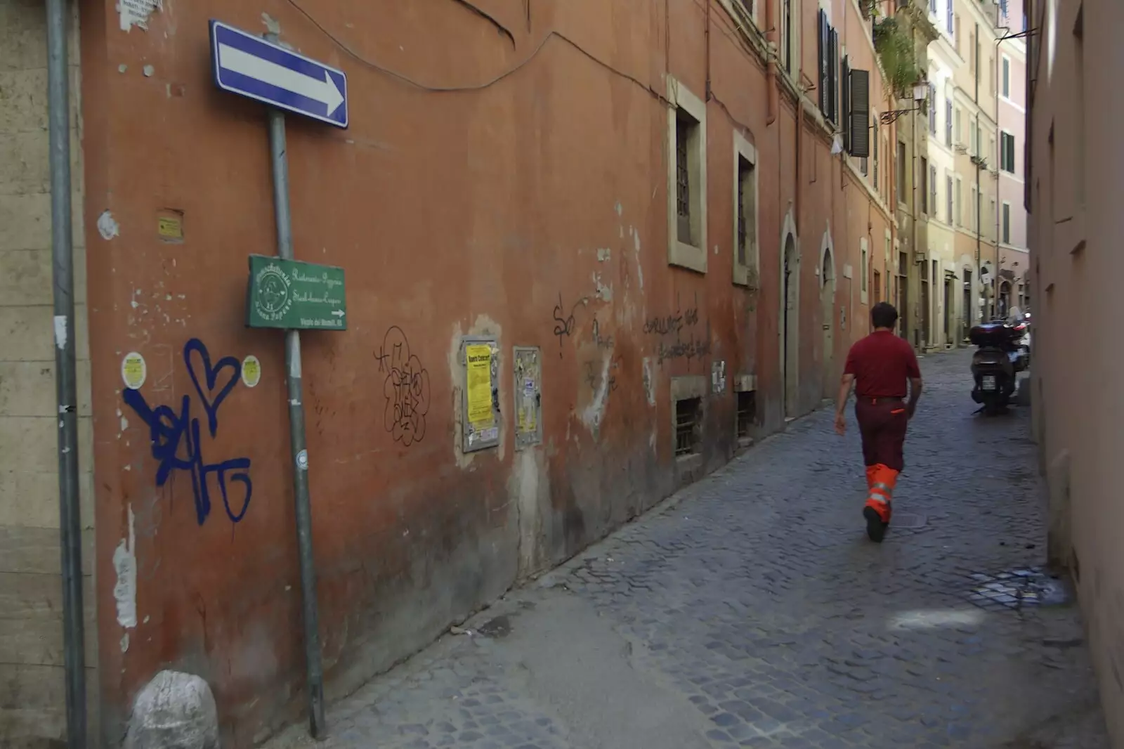 A back alley, from A Sojourn in The Eternal City, Rome, Italy - 22nd July 2008