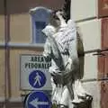 A statue peers round a street corner, A Sojourn in The Eternal City, Rome, Italy - 22nd July 2008