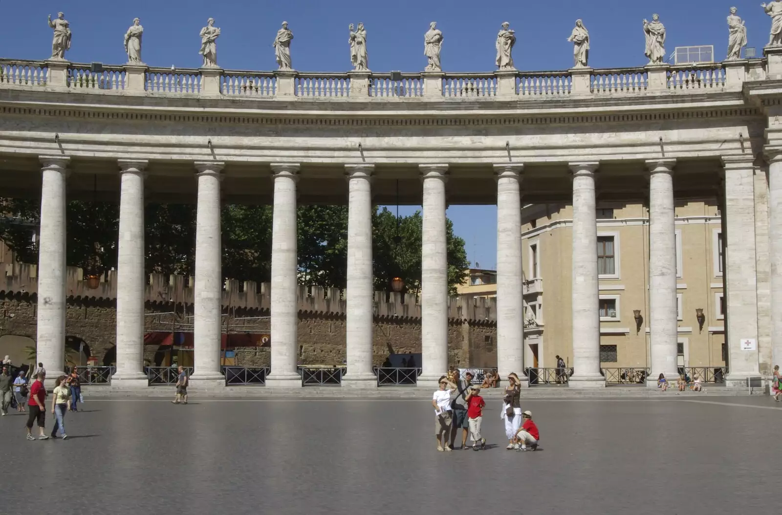 The collonade around St Peter's Square, from A Sojourn in The Eternal City, Rome, Italy - 22nd July 2008