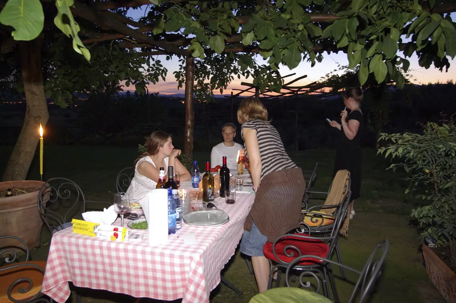 Conversation in the dusk, from Tenuta Il Palazzo in Arezzo, Tuscany, Italy - 22nd July 2008