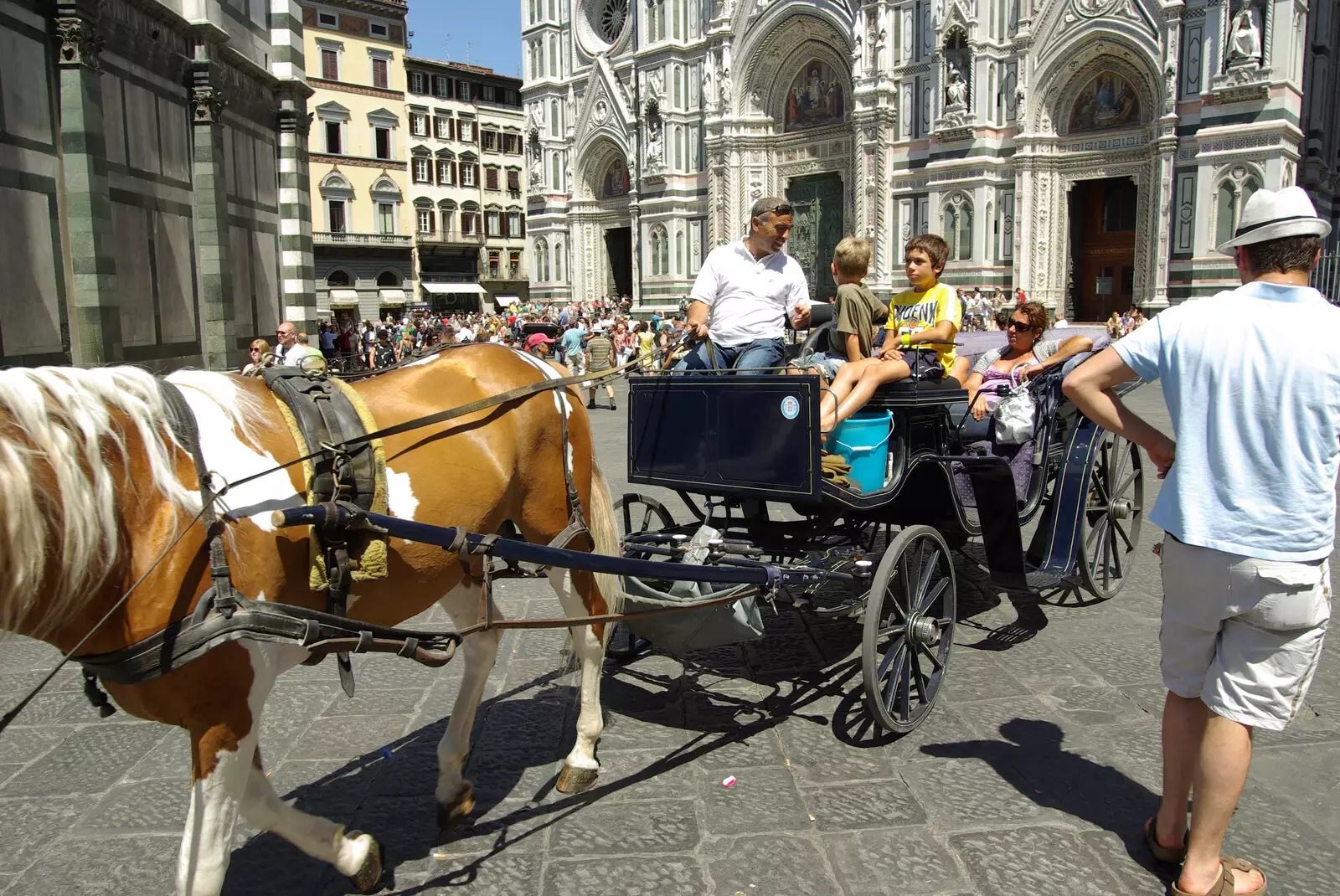 A horse and (tourist) trap, from A Day Trip to Firenze, Tuscany, Italy - 24th July 2008