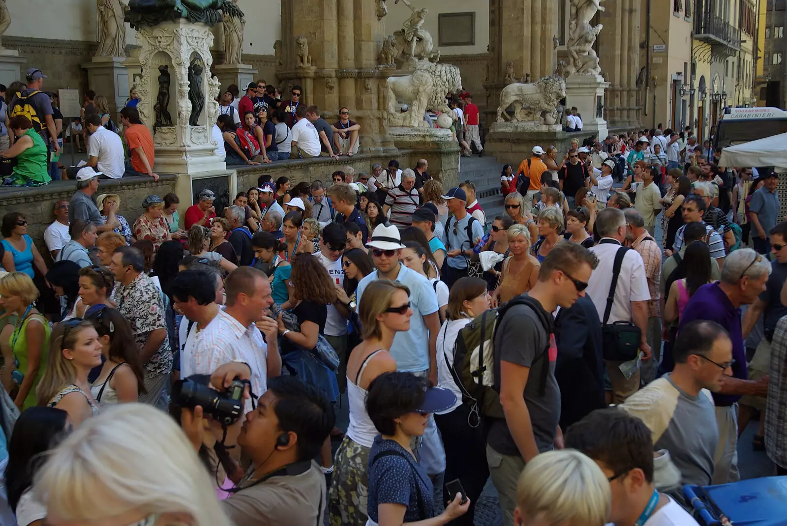 More crowds, from A Day Trip to Firenze, Tuscany, Italy - 24th July 2008