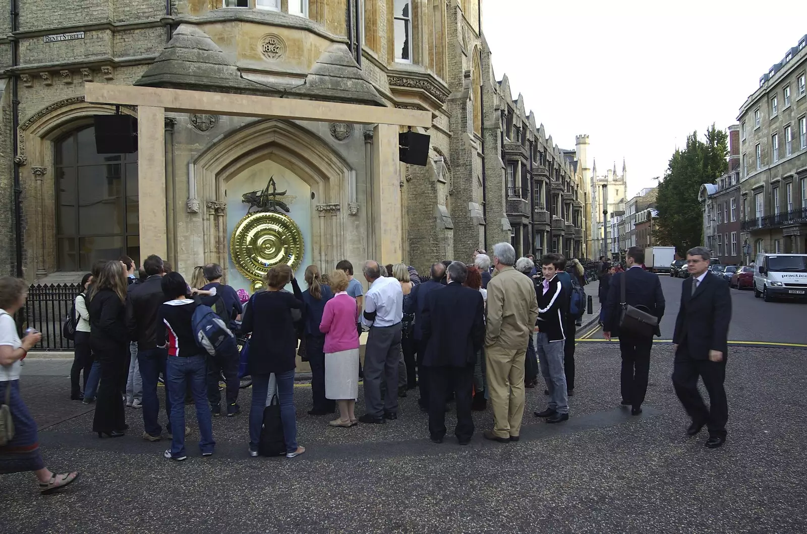 Hangers-on look at the clock, from A Brief Time in History: Stephen Hawking and the Corpus Christi Clock, Benet Street, Cambridge - 19th September 2008