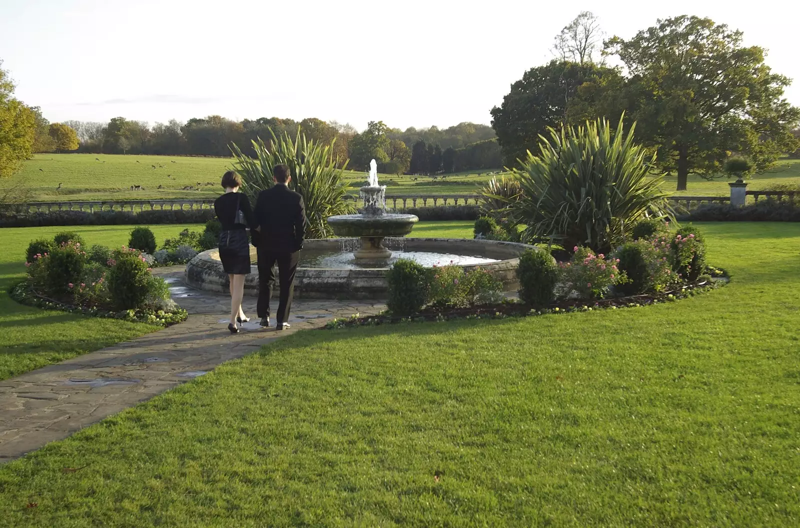 Caroline and John inspect the fountain, from Matt and Emma's Wedding, Quendon, Essex - 7th November 2008