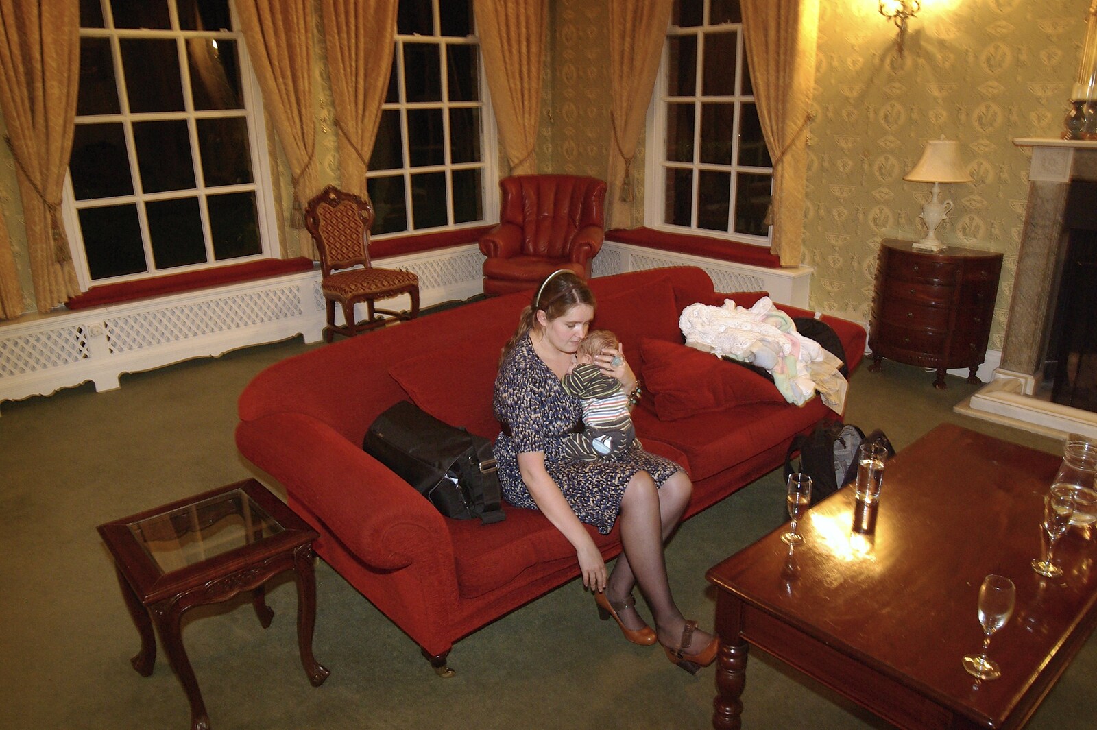 Matt and Emma's Wedding, Quendon, Essex - 7th November 2008: Isobel and Fred relax in the quiet room