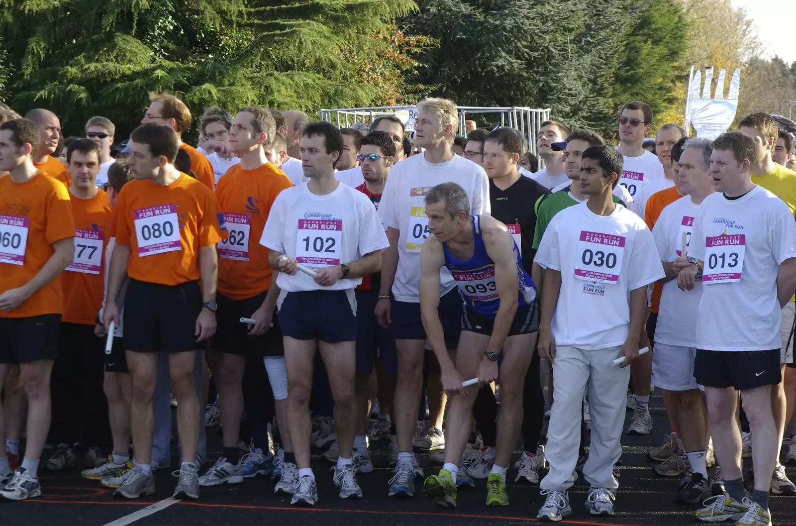 Steve Ives on the starting line, from The Cambridge Fun Run, Milton Road, Cambridge - 14th November 2008