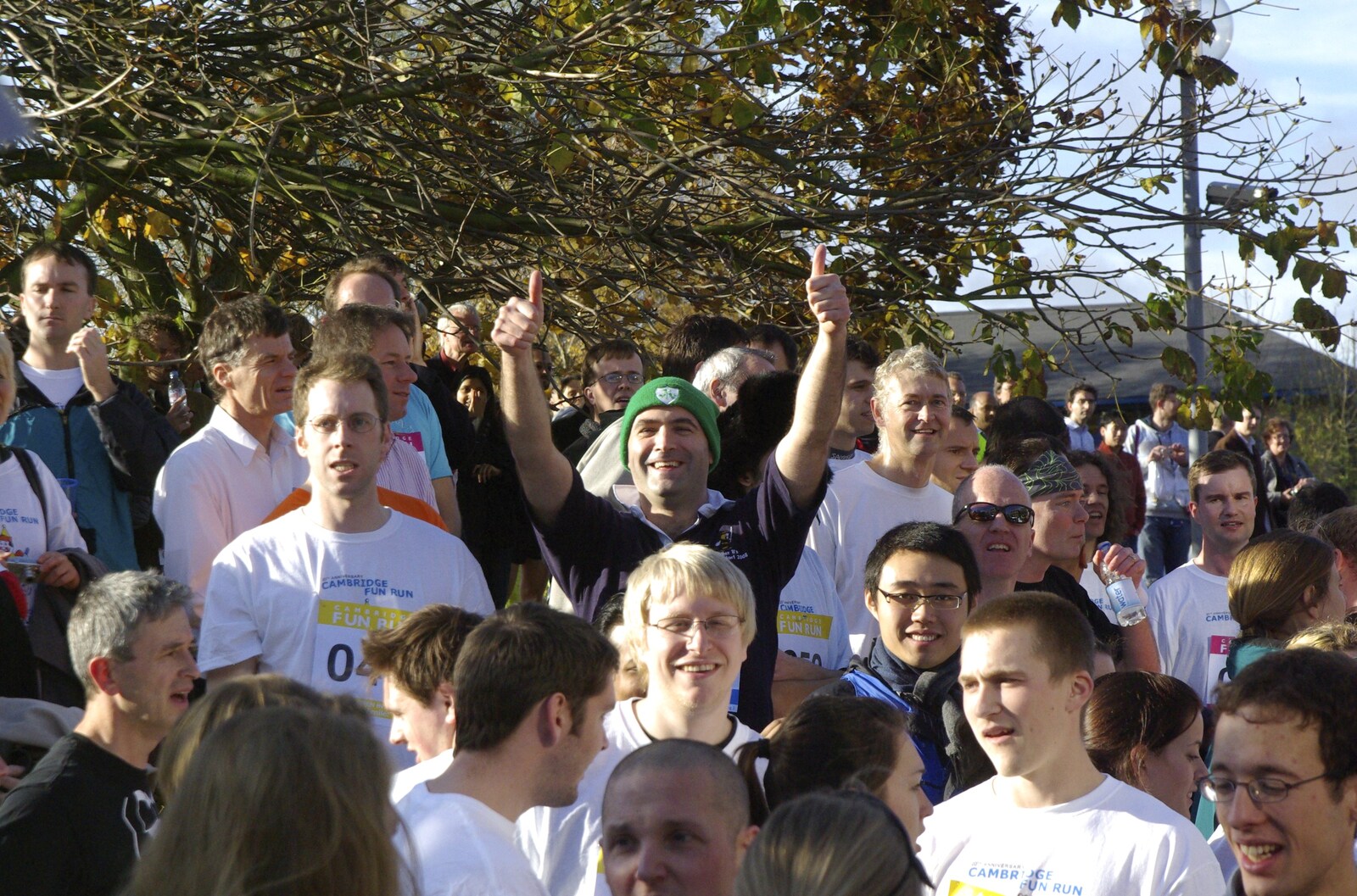 The Cambridge Fun Run, Milton Road, Cambridge - 14th November 2008: Conor gives it the thumbs-up