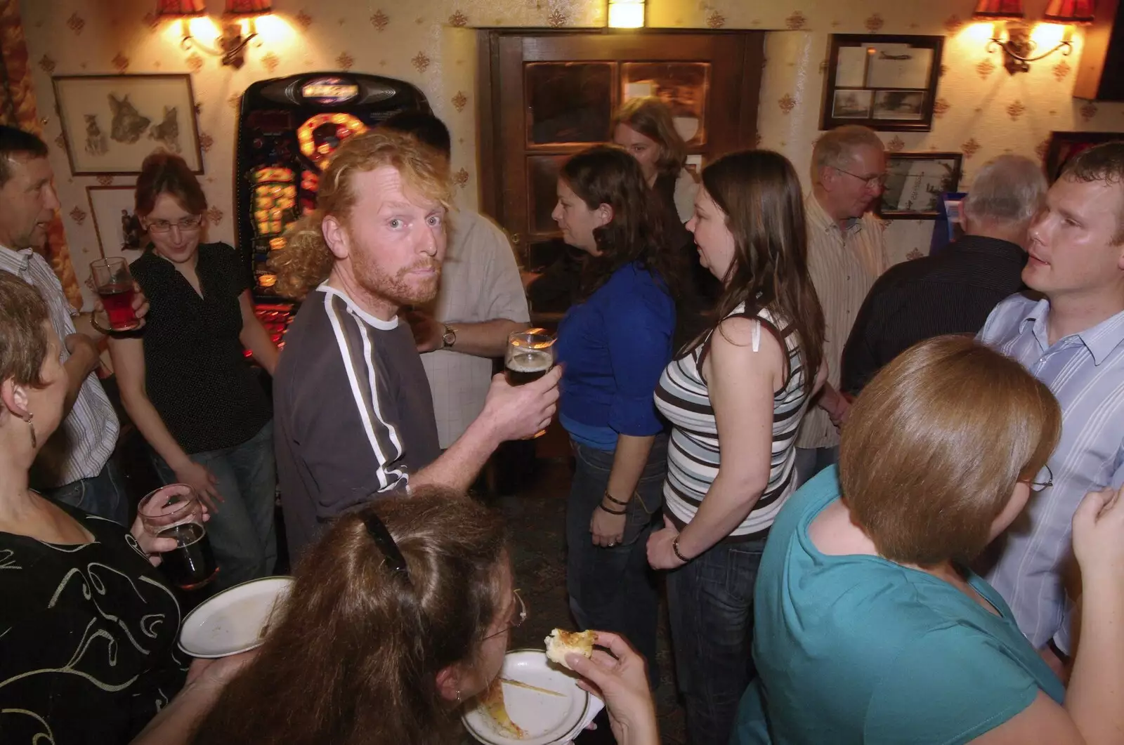 Wavy looks over, from The Swan Inn's 25th Anniversary, Brome, Suffolk - 14th November 2008