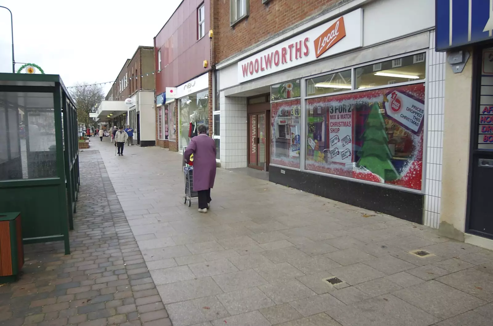 The old Woolworths, from A Trip to New Milton and Barton-on-Sea, Hampshire - 27th November 2008