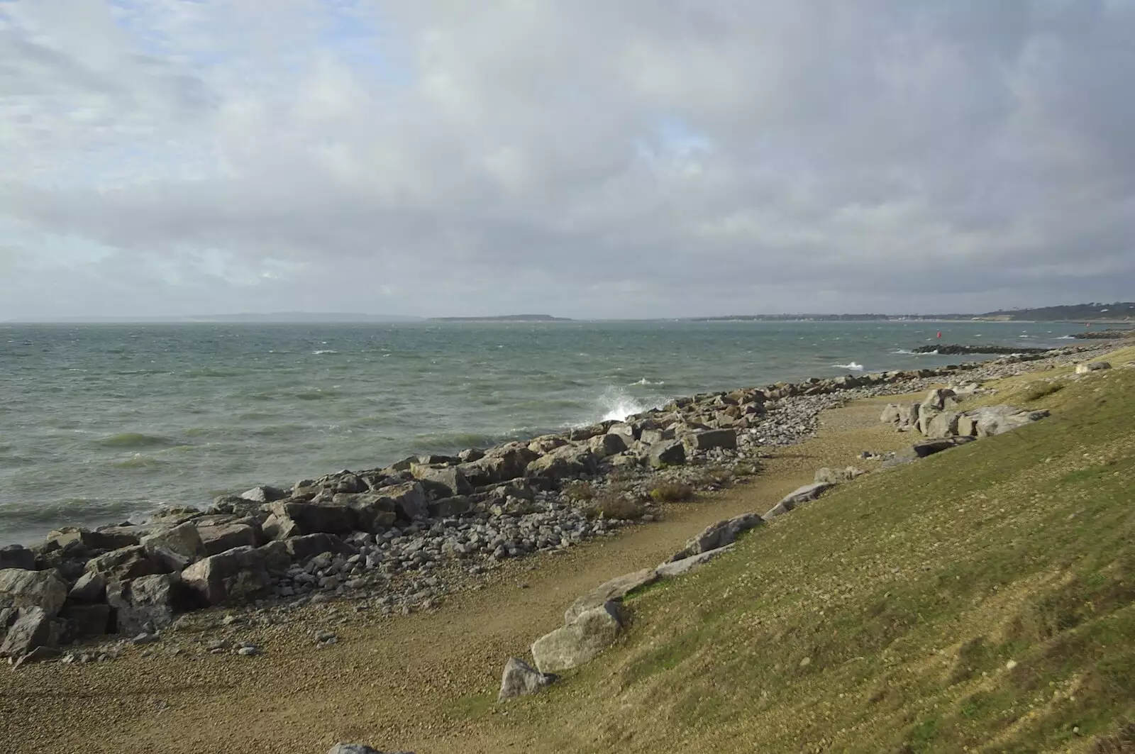 The sea, looking towards Hengistbury Head, from A Trip to New Milton and Barton-on-Sea, Hampshire - 27th November 2008