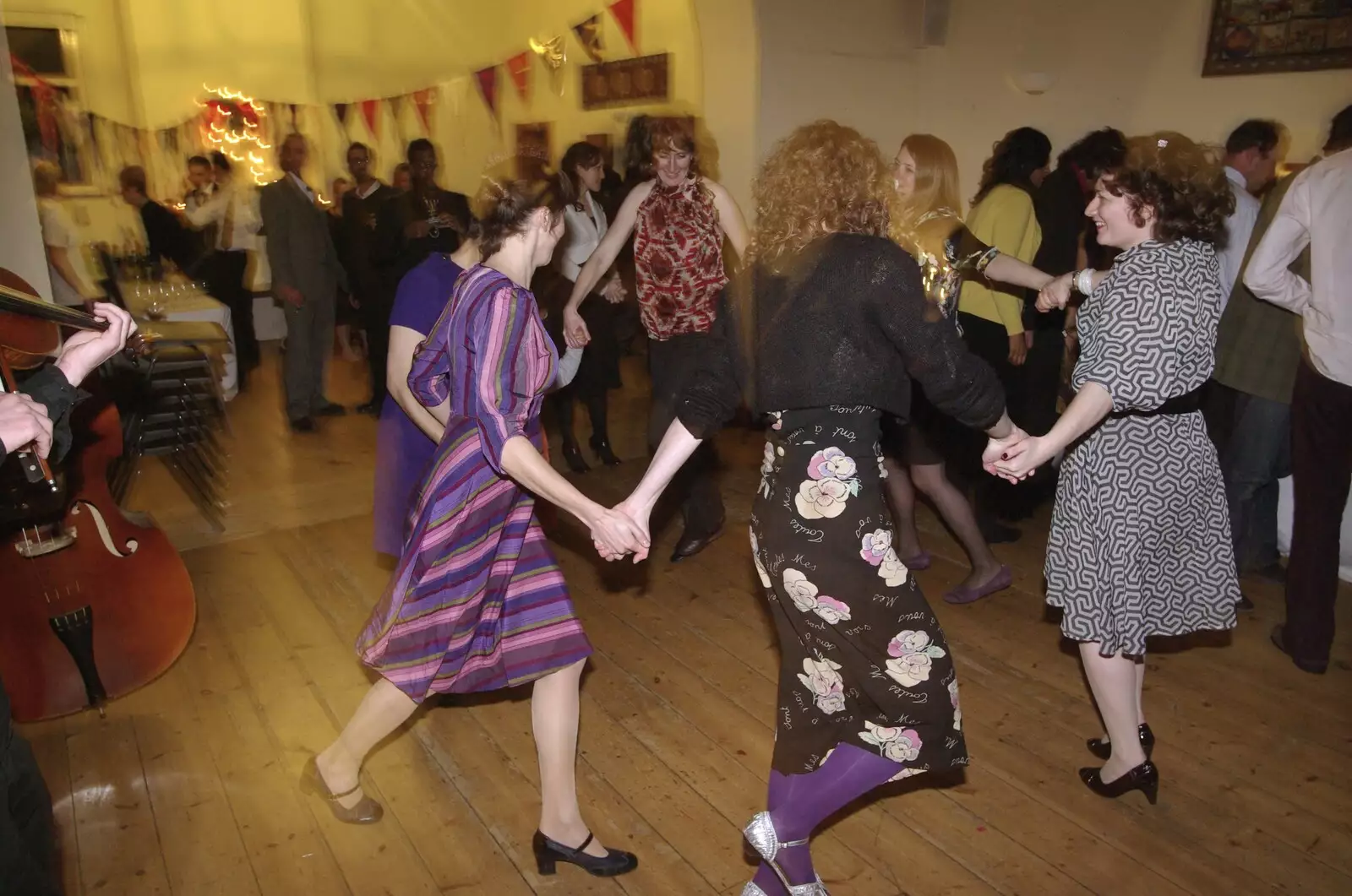 A circle of dancing, from An Oxford Wedding, Iffley, Oxfordshire - 20th December 2008