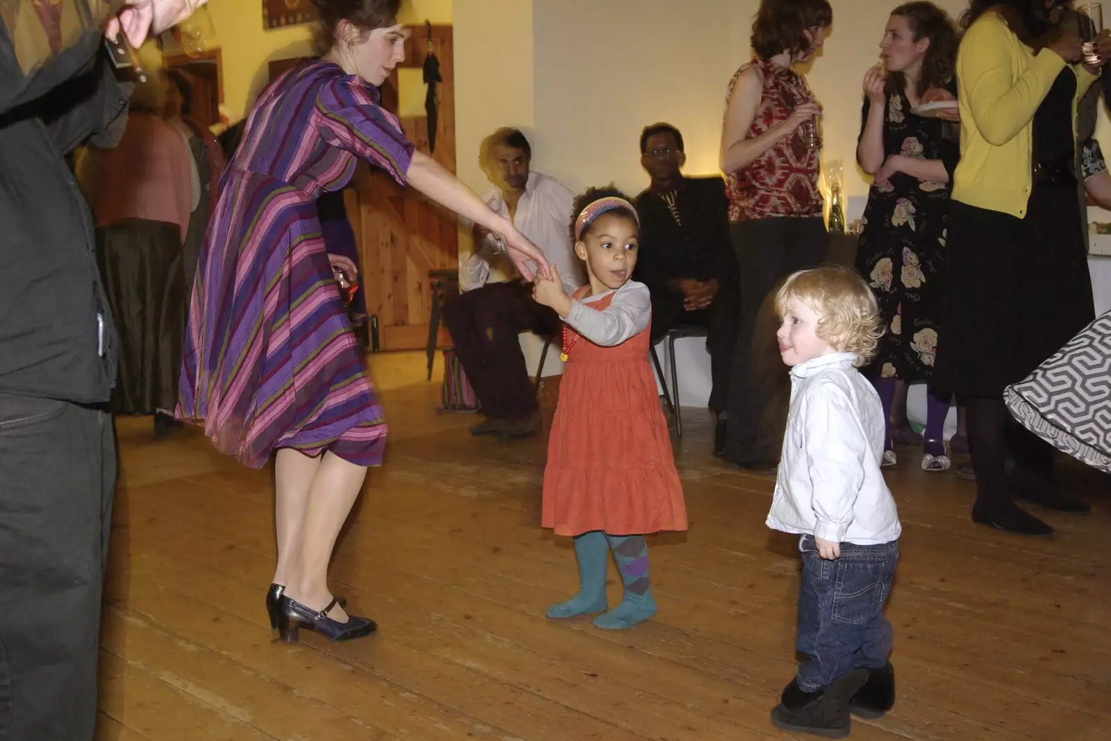 Some small children mill around, from An Oxford Wedding, Iffley, Oxfordshire - 20th December 2008