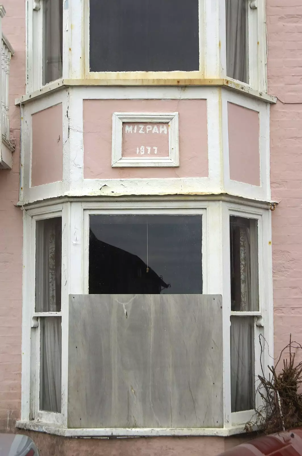 Even Aldeburgh has derelict buildings, from Aldeburgh Lifeboats with The Old Chap, and a Night at Amandines, Diss, Norfolk - 1st March 2009