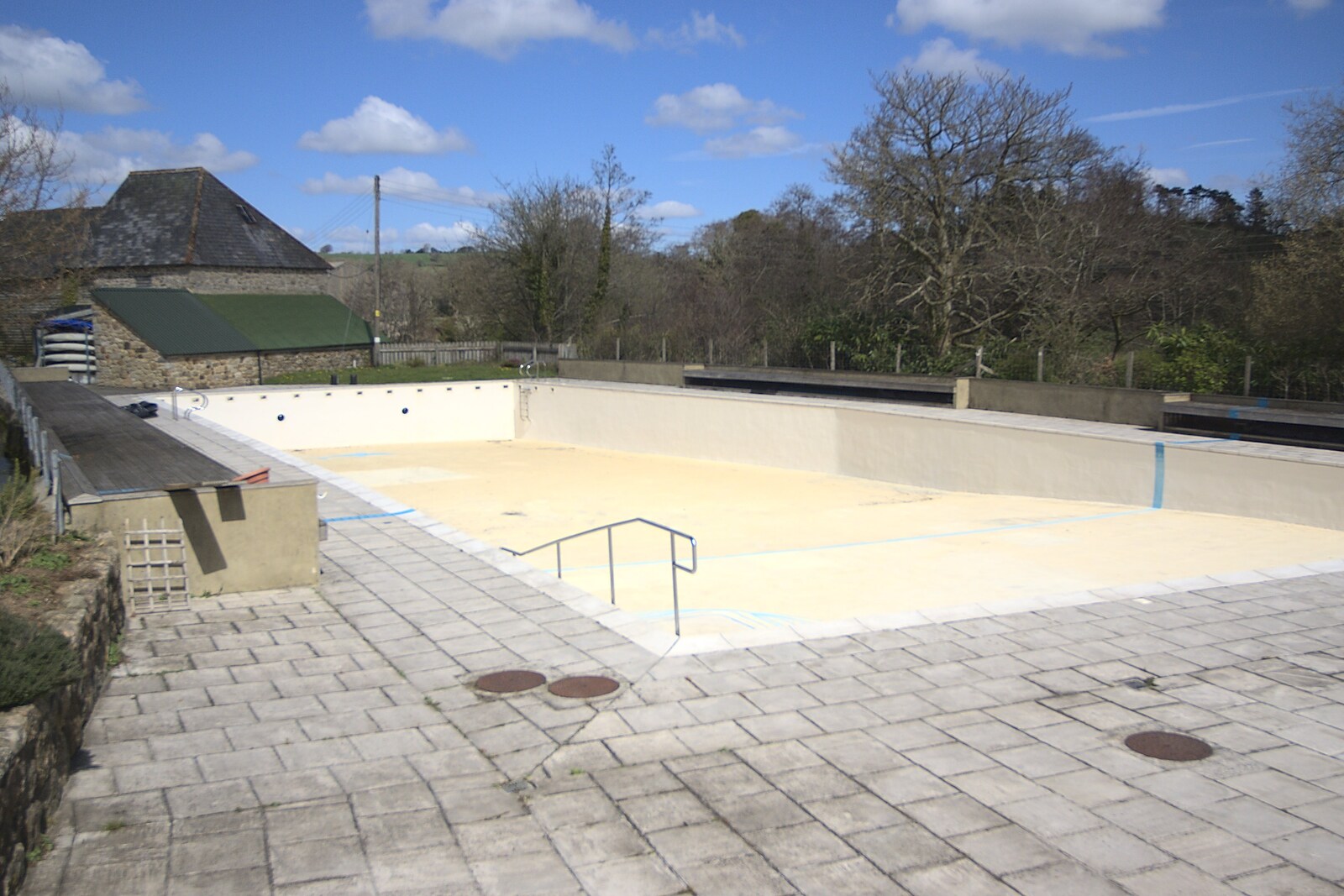 The empty Chagford Lido from An Easter Weekend in Chagford, Devon - 12th April 2009