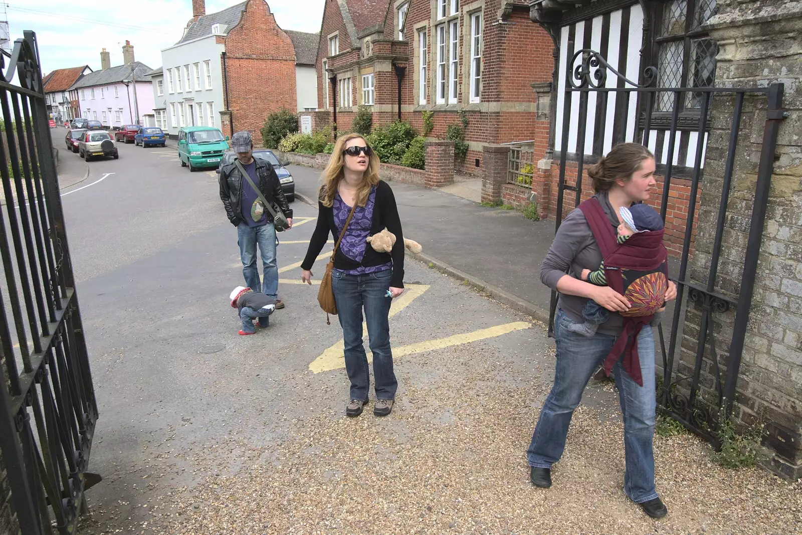 Walking to the church, from A Visit from Rachel and Sam, Brome, Suffolk - 26th April 2009