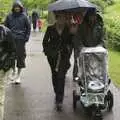 We go for a rainy walk around Leeds Castle, The BSCC Weekend Away Ride, Lenham, Kent - 16th May 2009