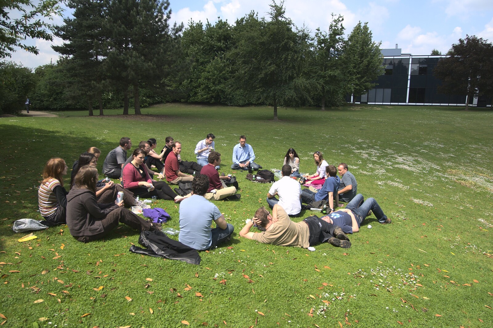 A picnic on the science park from Taptu's Million Searches, and a Picnic, Science Park, Cambridge - 29th May 2009