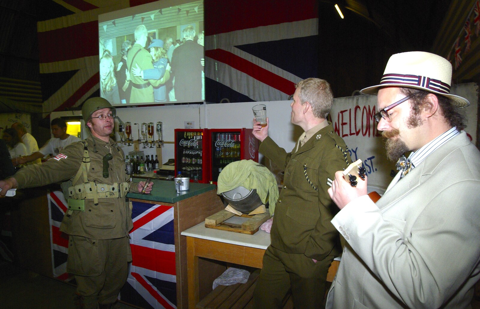 Bill looks at one of Nosher's photos on screen from The Debach Airfield 1940s Dance, Debach, Suffolk - 6th June 2009