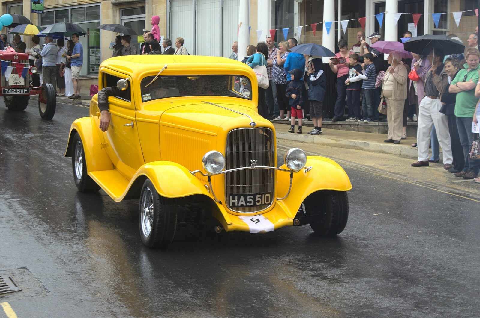 A bright yellow Hot Rod from Diss Carnival Procession, Diss, Norfolk - 21st June 2009
