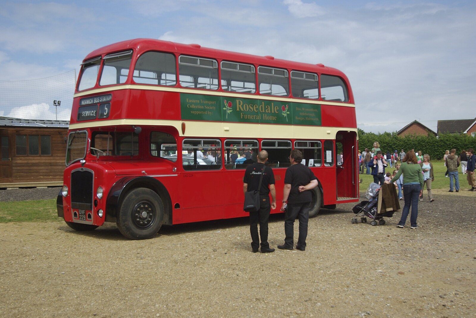 The Routemaster is parked up from Diss Carnival Procession, Diss, Norfolk - 21st June 2009
