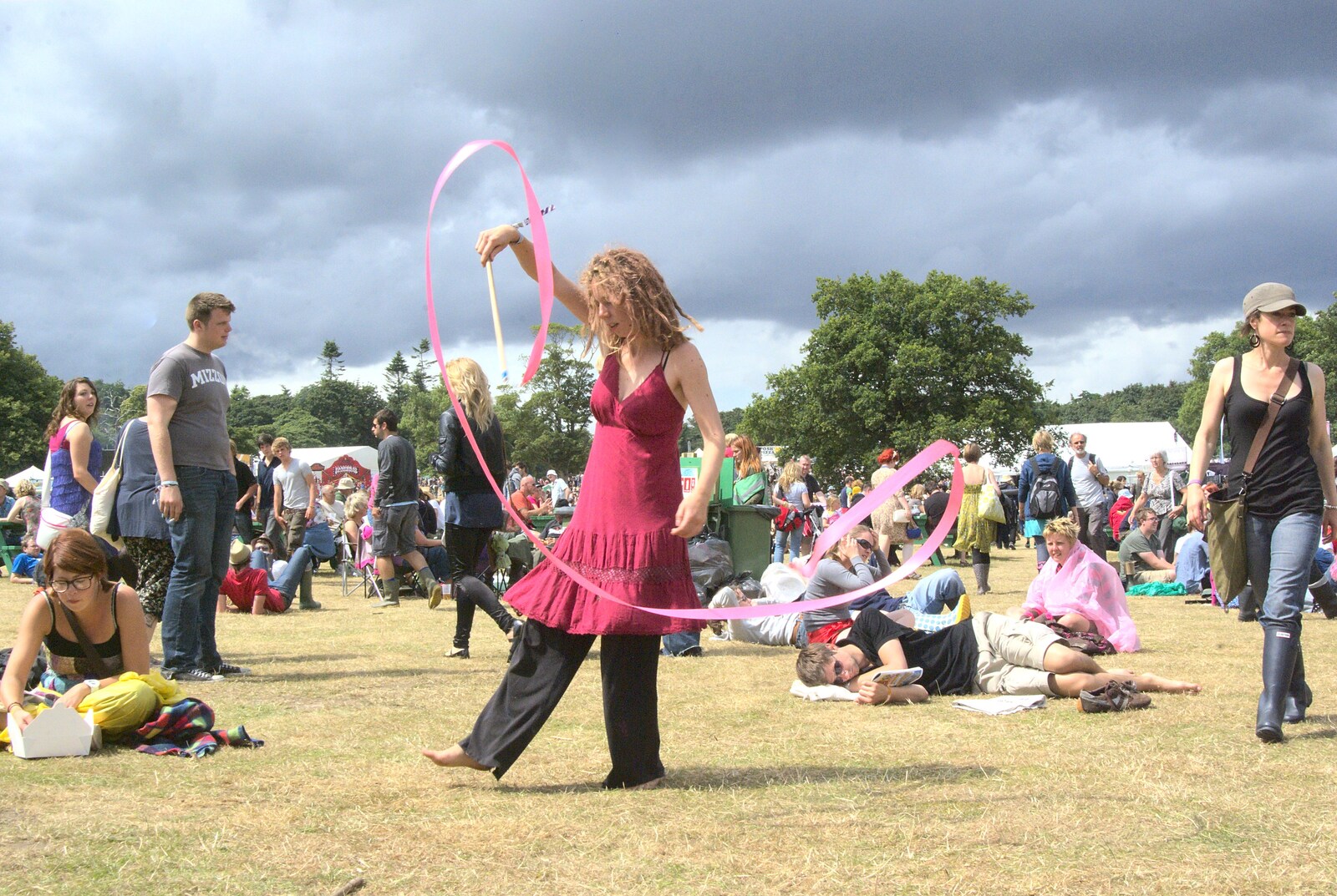 Somebody does the ribbon thing from The Latitude Festival, Henham Park, Suffolk - 20th July 2009