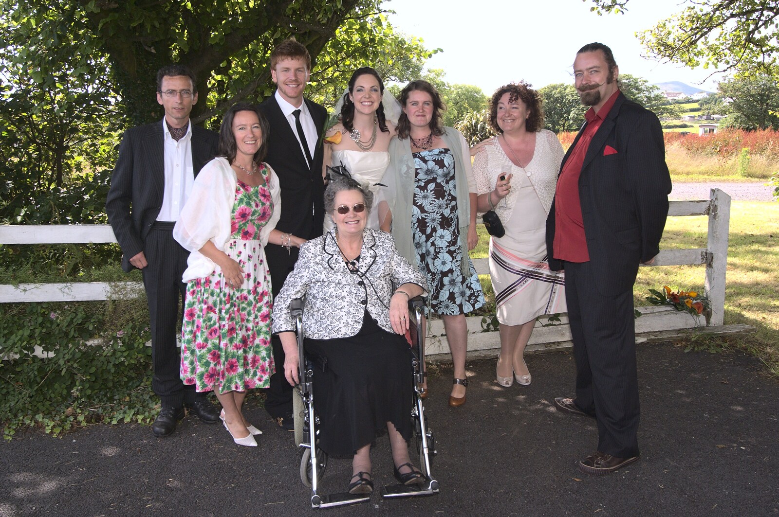 An Isobel family photo from Julie and Cameron's Wedding, Ballintaggart House, Dingle - 24th July 2009