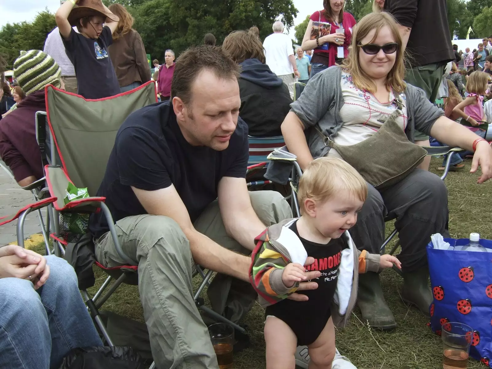 John grabs an escaping Fred, from The Cambridge Folk Festival, Cherry Hinton Hall, Cambridge - 1st August 2009