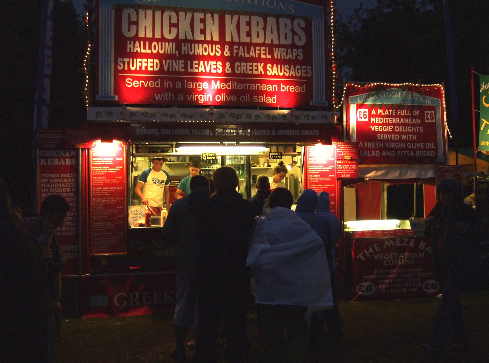 There's a queue at the kebab stand from The Cambridge Folk Festival, Cherry Hinton Hall, Cambridge - 1st August 2009