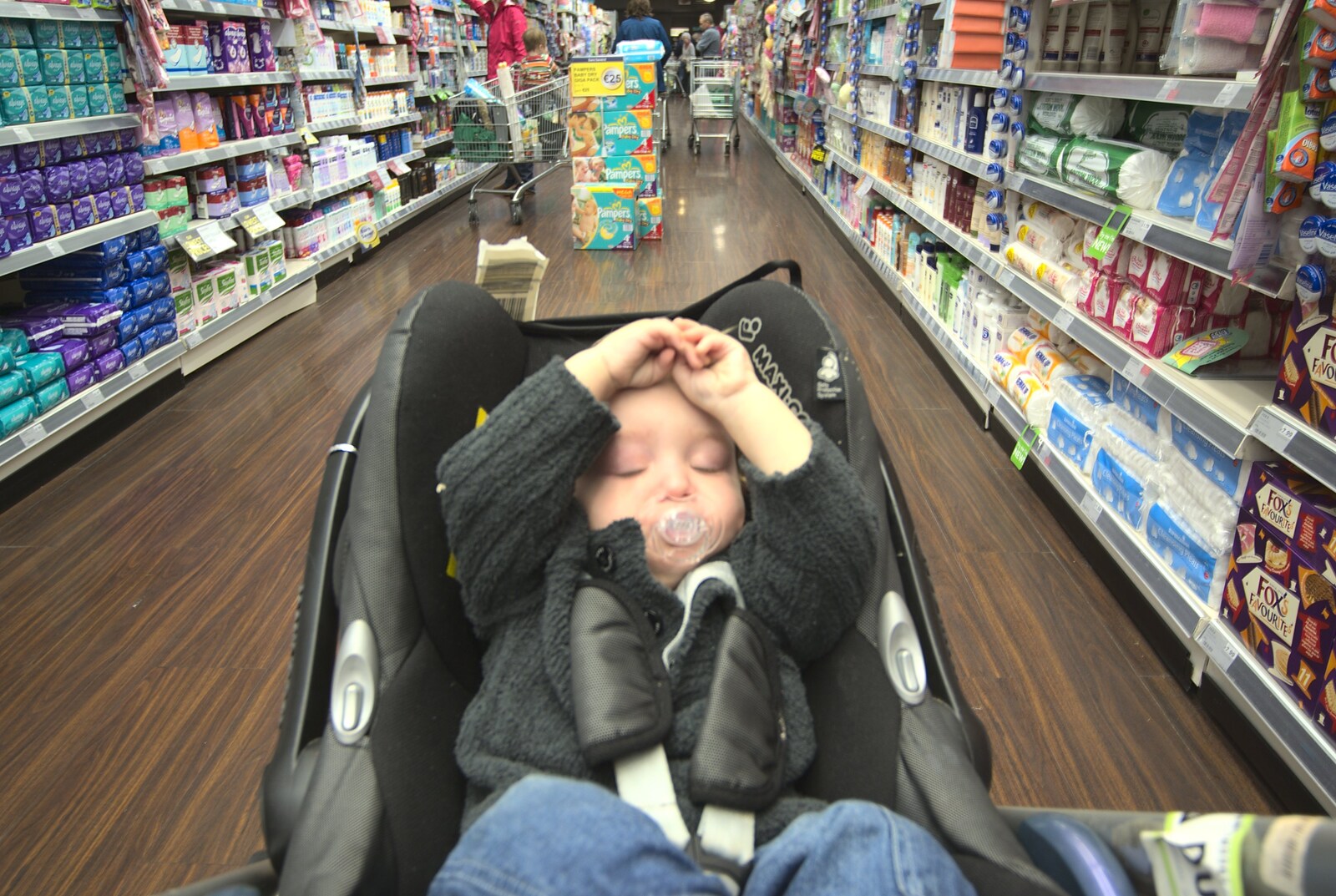 Fred tries to sleep in Superquinn supermarket from A Trip to Evelyn and Louise's, Monkstown Farm, County Dublin, Ireland - October 25th 2009