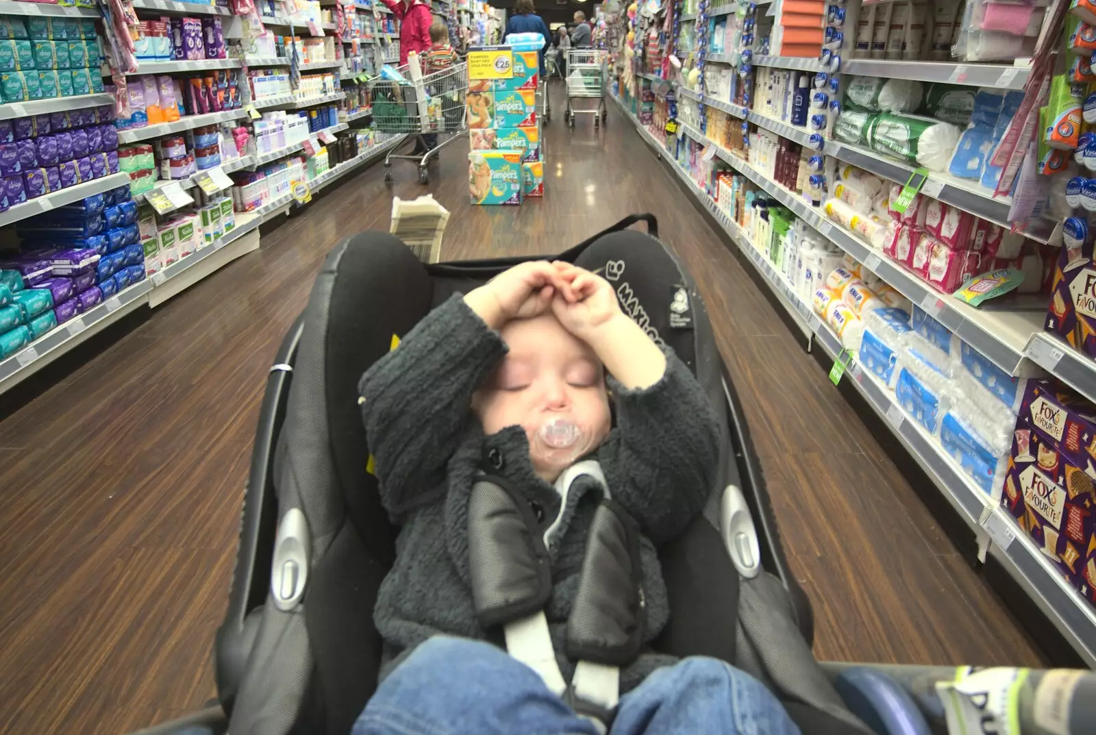 Fred tries to sleep in Superquinn supermarket, from A Trip to Evelyn and Louise's, Monkstown Farm, County Dublin, Ireland - October 25th 2009