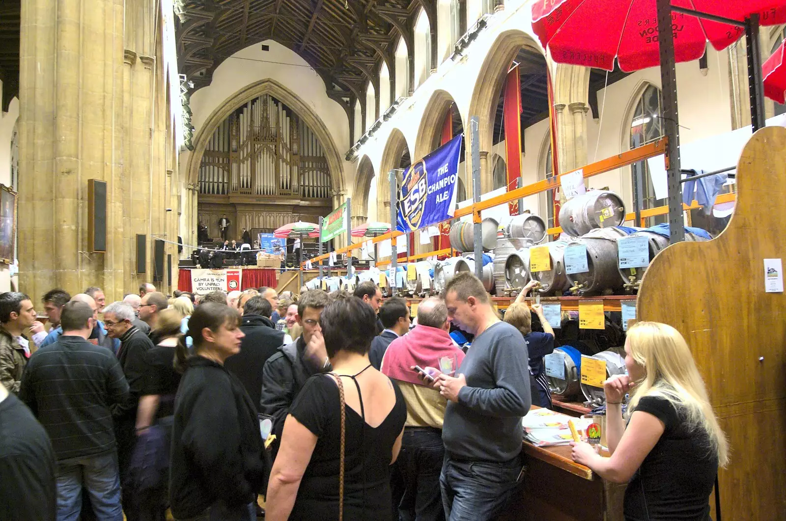 Crowds at the bar, from The Norfolk and Norwich CAMRA Beer Festival, and Apple Picking, Norfolk and Suffolk - 26th October 2009