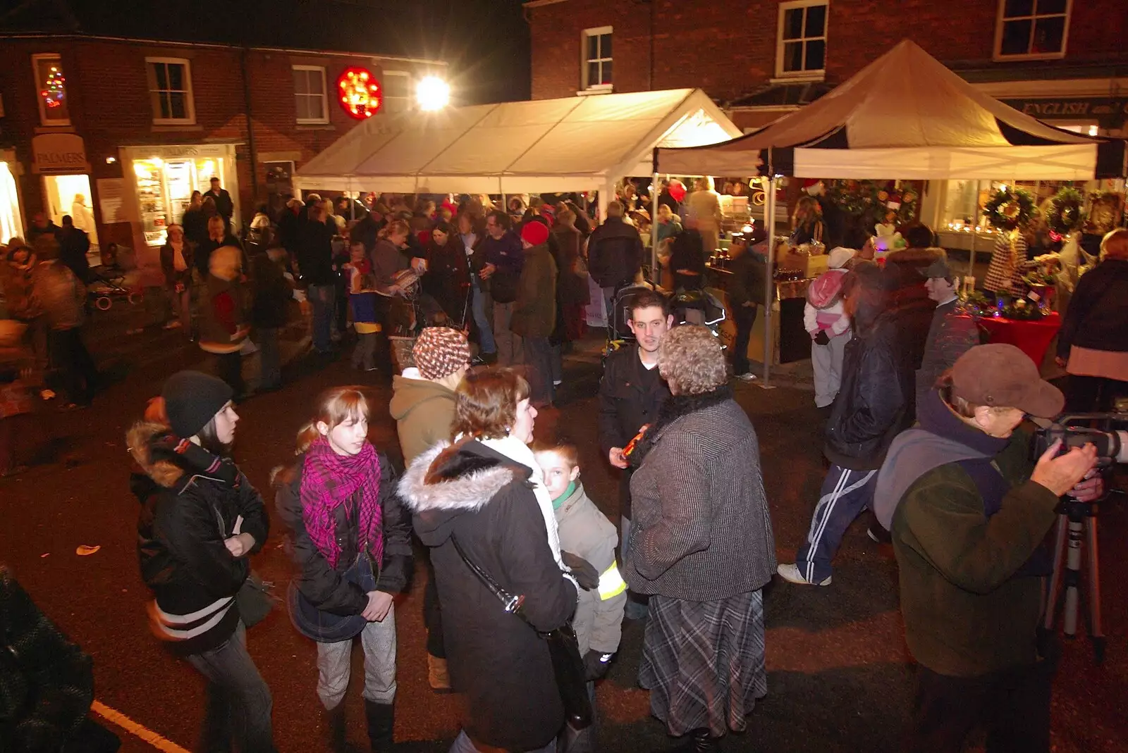 The market, from Bartrums Dereliction, and The Christmas Lights, Diss and Eye, Norfolk and Suffolk - 4th December 2009