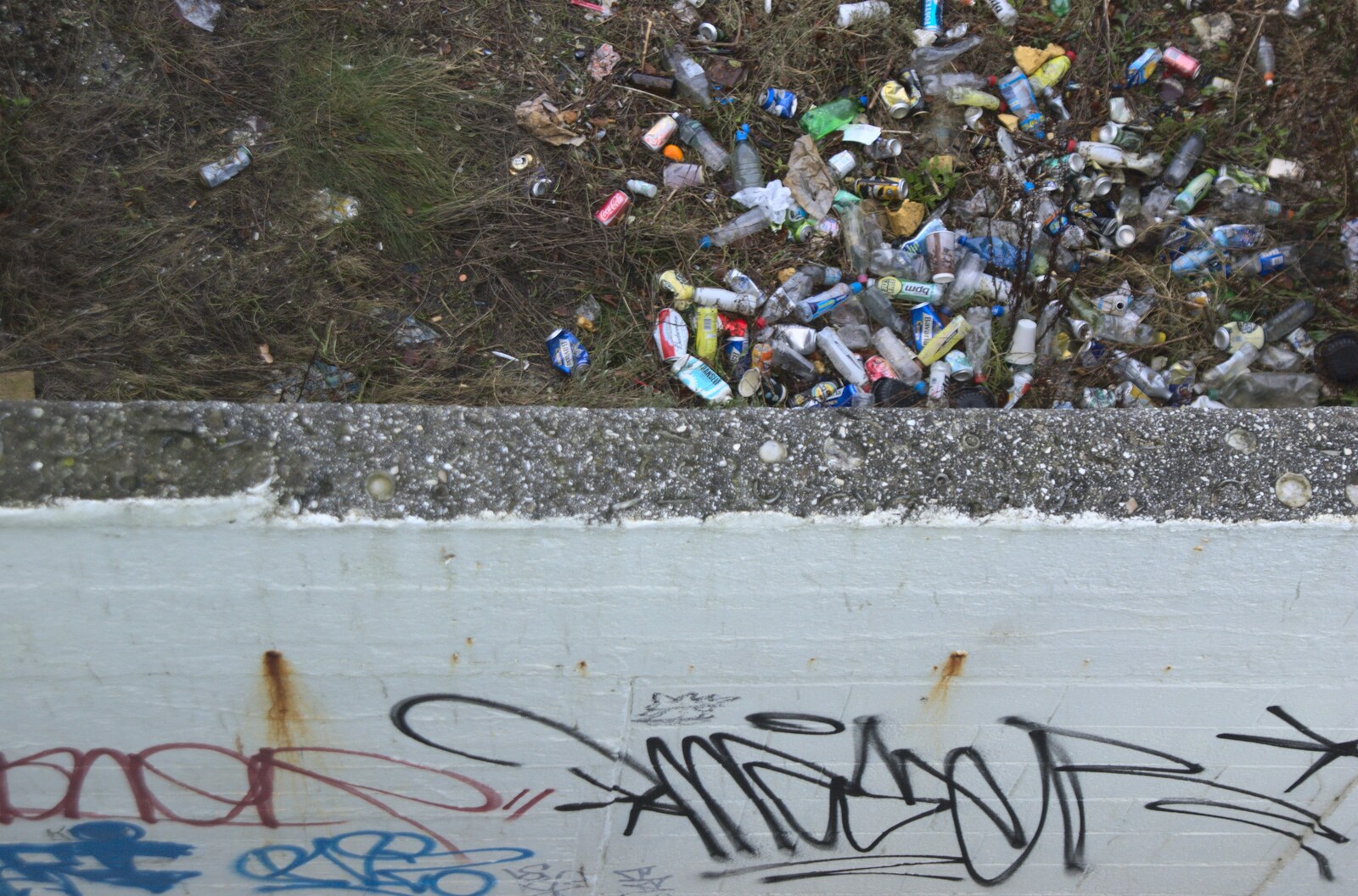 A rubbish dump for cans from Monkstown Graffiti and Dereliction, County Dublin, Ireland - 26th December 2009
