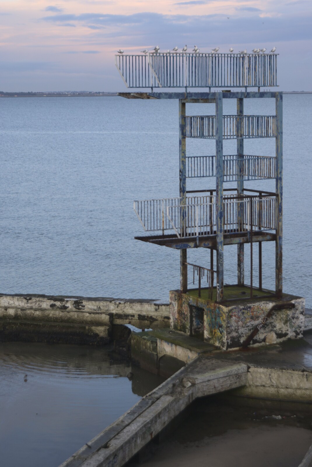 The diving platform from Monkstown Graffiti and Dereliction, County Dublin, Ireland - 26th December 2009