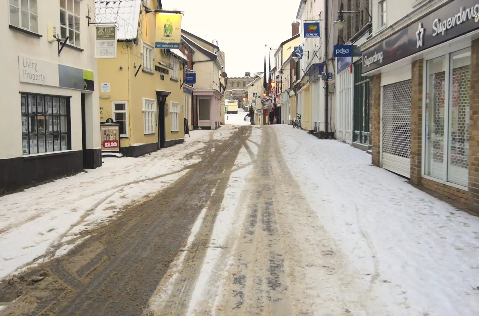 Mere Street in Diss, from A Snowy Miscellany, Diss, Norfolk - 9th January 2010