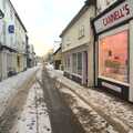 Looking back down Mere Street, A Snowy Miscellany, Diss, Norfolk - 9th January 2010