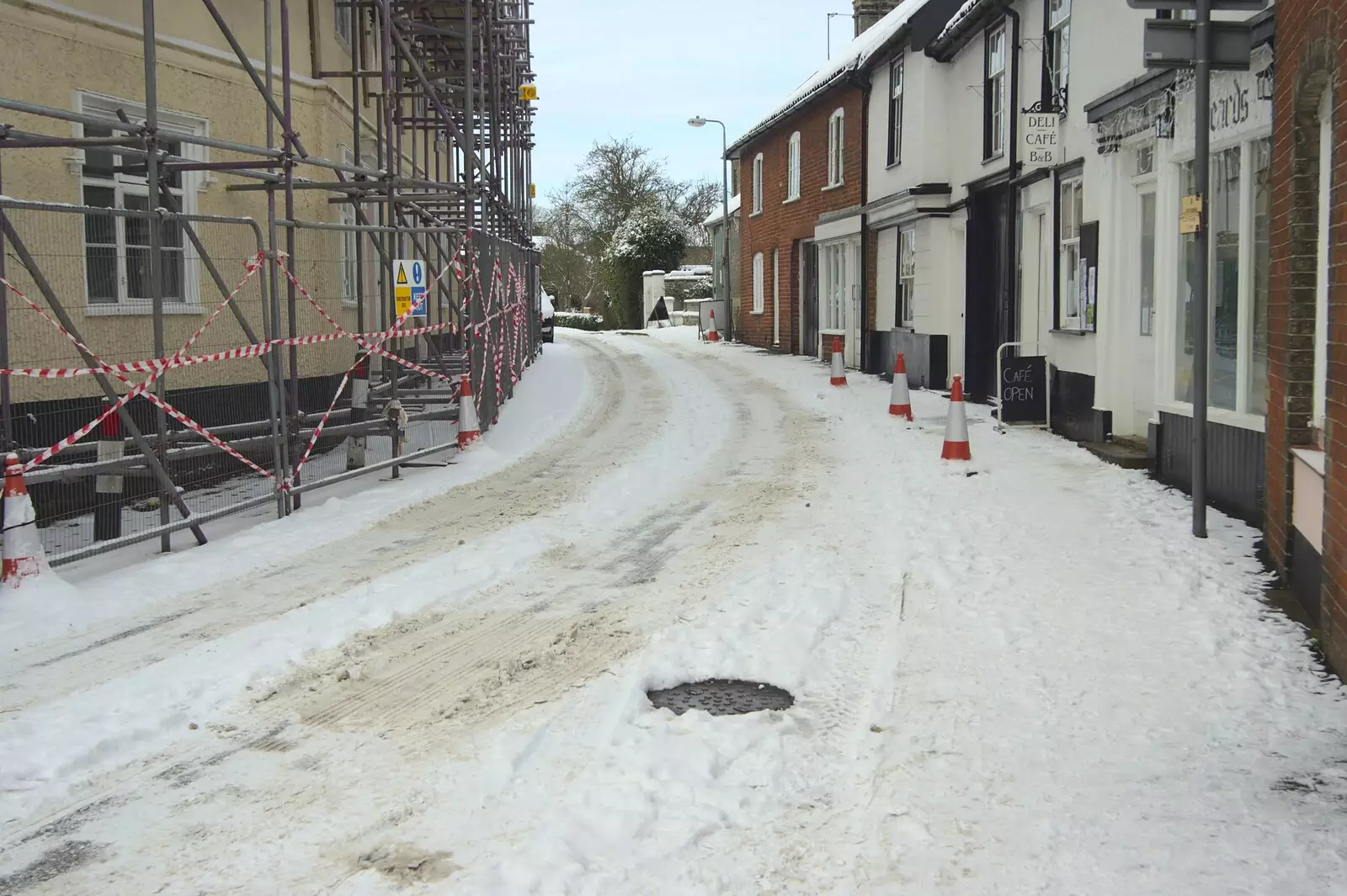 Beard's deli, from A Snowy Miscellany, Diss, Norfolk - 9th January 2010