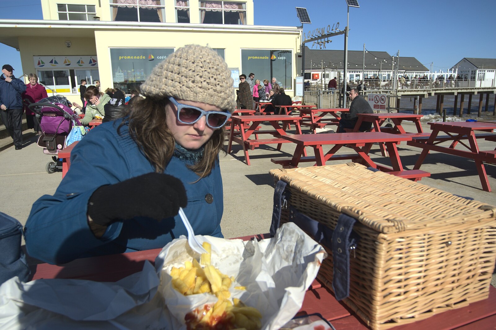 A Trip to The Beach, Southwold, Suffolk - 7th March 2010: Isobel eats some chips