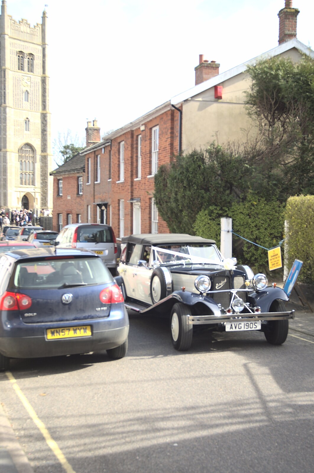 A nice old car drives down Church Street, Eye from Stupid Volcanic Ash: Southwold and Stuston Farm Shop, Suffolk - 18th April 2010