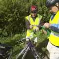 Colin and Alan sort out  mechanical issue, The BSCC Weekend Away, Buckden, St. Neots, Huntingdonshire - 15th May 2010