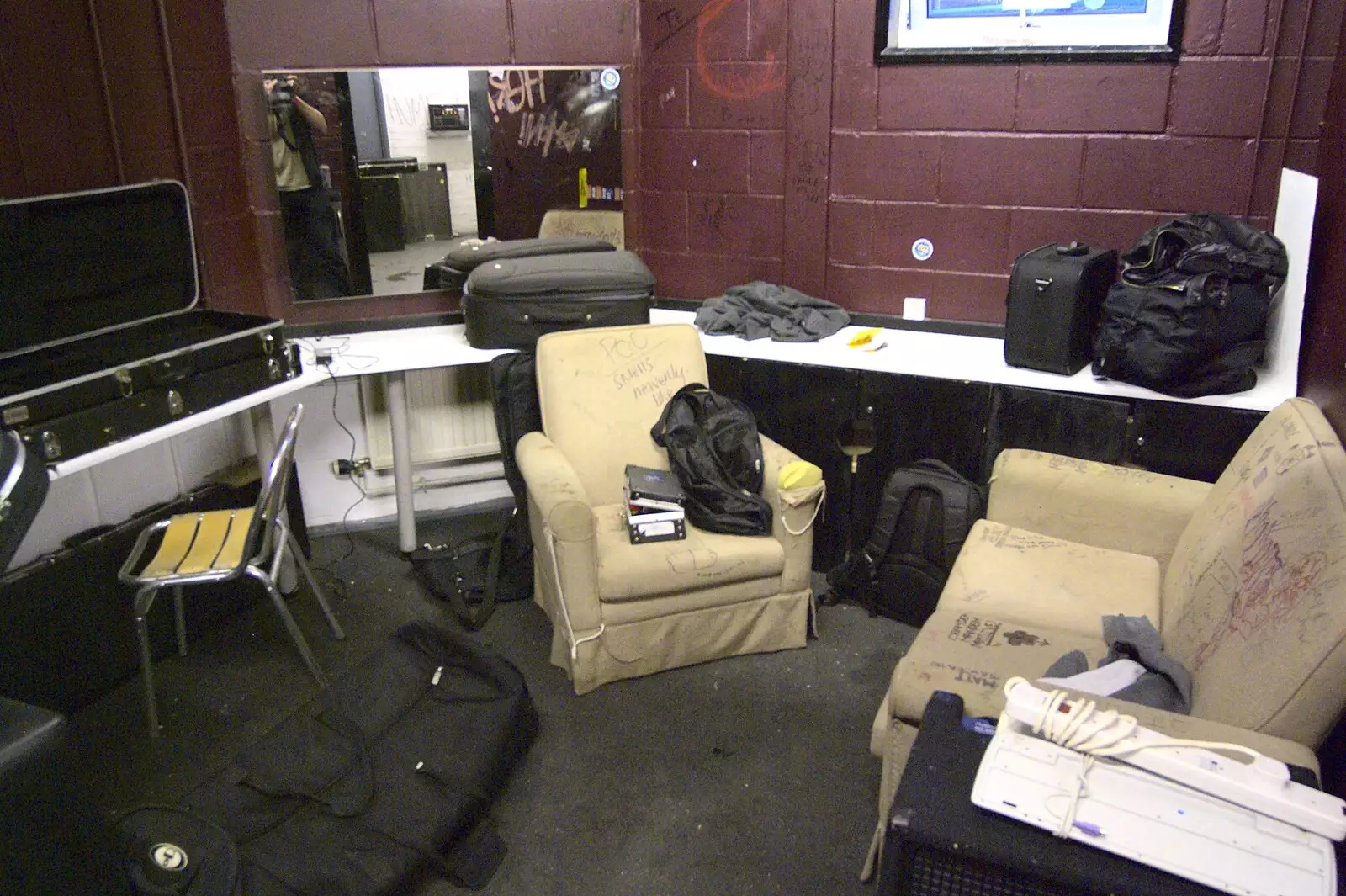 A well-used dressing room, from The BBs with Ed Sheeran Up The Junction, Clifton Way, Cambridge - 1st June 2010