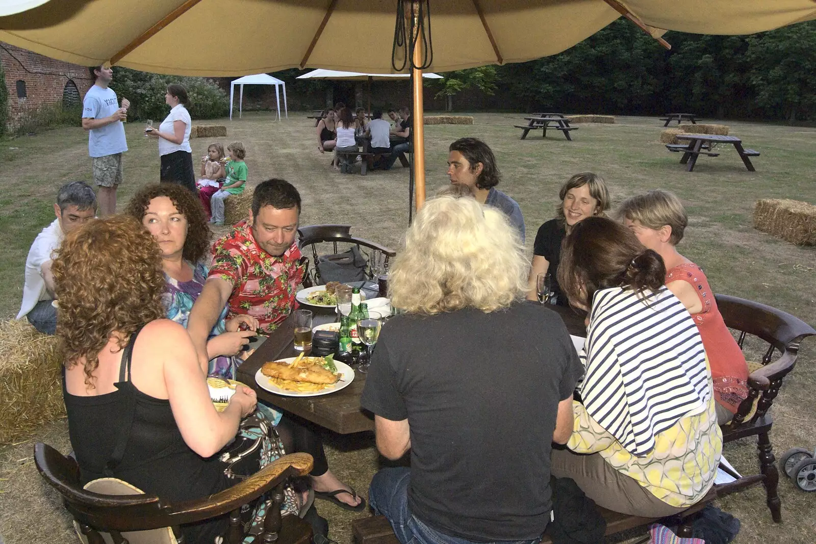 We test out the Cornwallis's walled garden, from Wedding-Eve Beers at The Swan Inn, Brome, Suffolk - 2nd July 2010