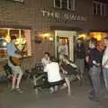 Sean's got a guitar, Wedding-Eve Beers at The Swan Inn, Brome, Suffolk - 2nd July 2010