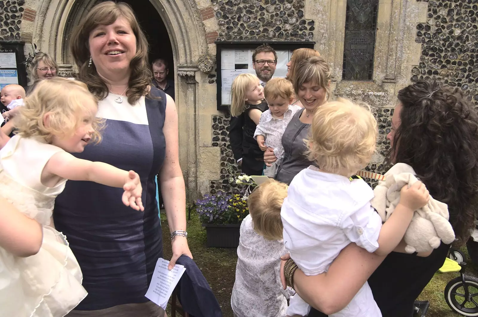 Amelia, Sis and Fred with Evelyn, from Nosher and Isobel's Wedding, Brome, Suffolk - 3rd July 2010