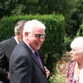 Colin has a laff, Nosher and Isobel's Wedding, Brome, Suffolk - 3rd July 2010